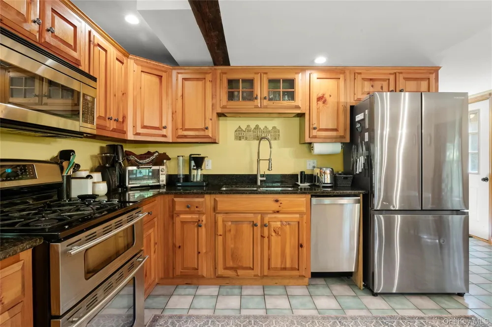 5 Link Road Ghent, NY 12075