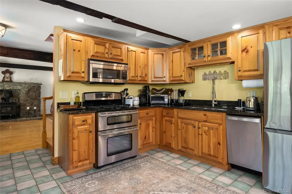 5 Link Road Ghent, NY 12075