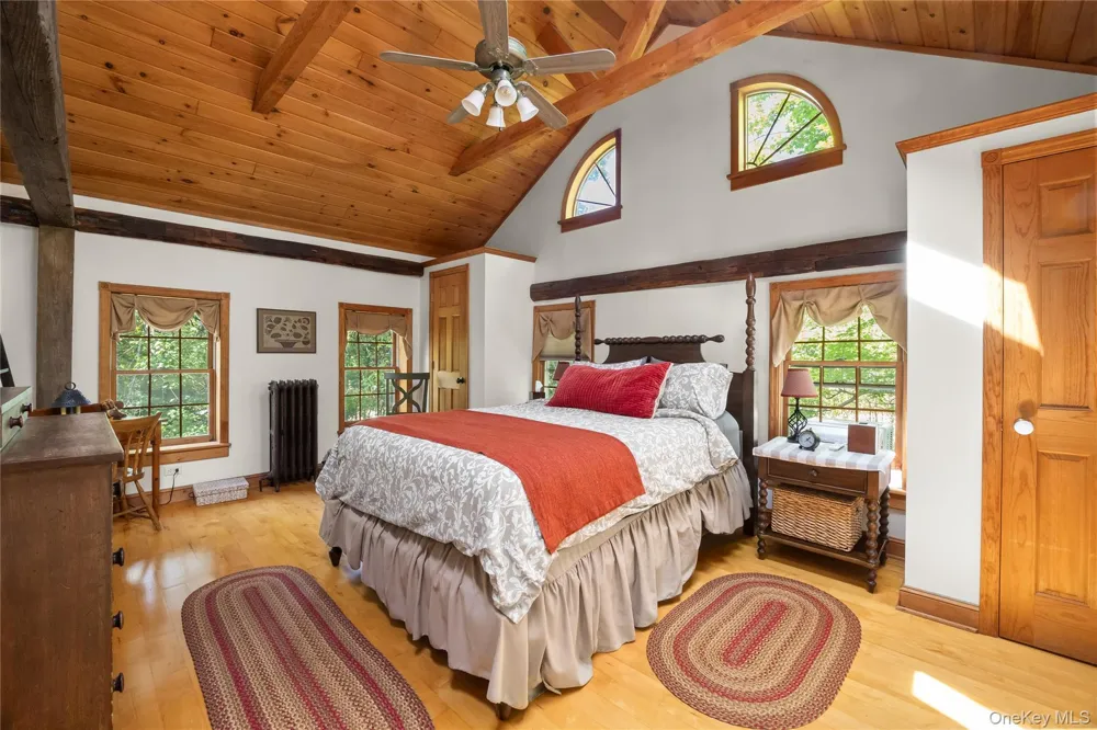 5 Link Road Ghent, NY 12075