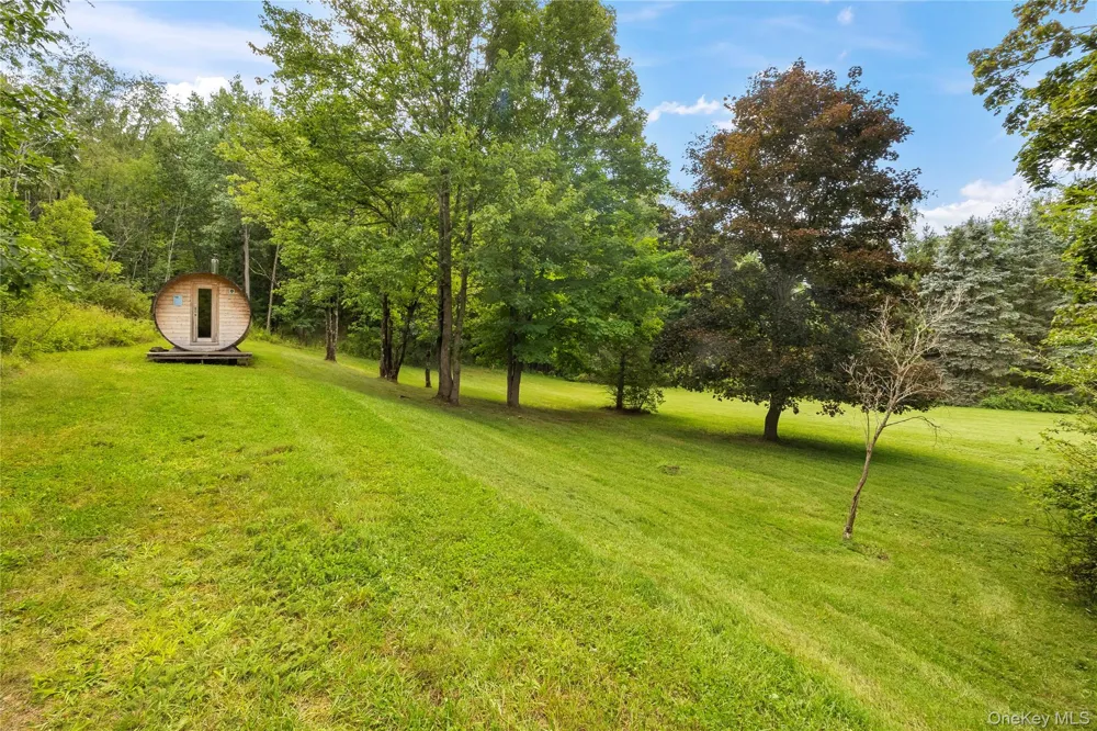 5 Link Road Ghent, NY 12075