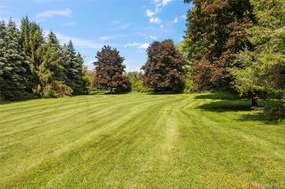 5 Link Road Ghent, NY 12075