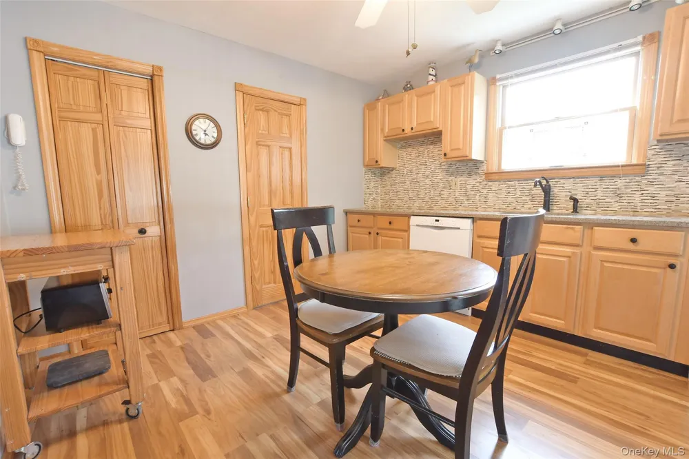 4 Huck Finn Lane Shoreham, NY 11786