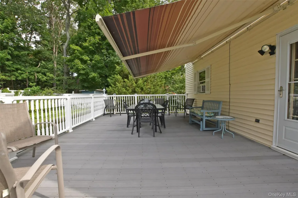 4 Huck Finn Lane Shoreham, NY 11786