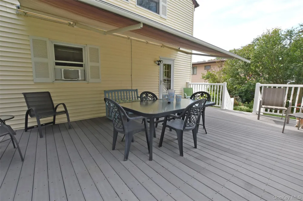 4 Huck Finn Lane Shoreham, NY 11786