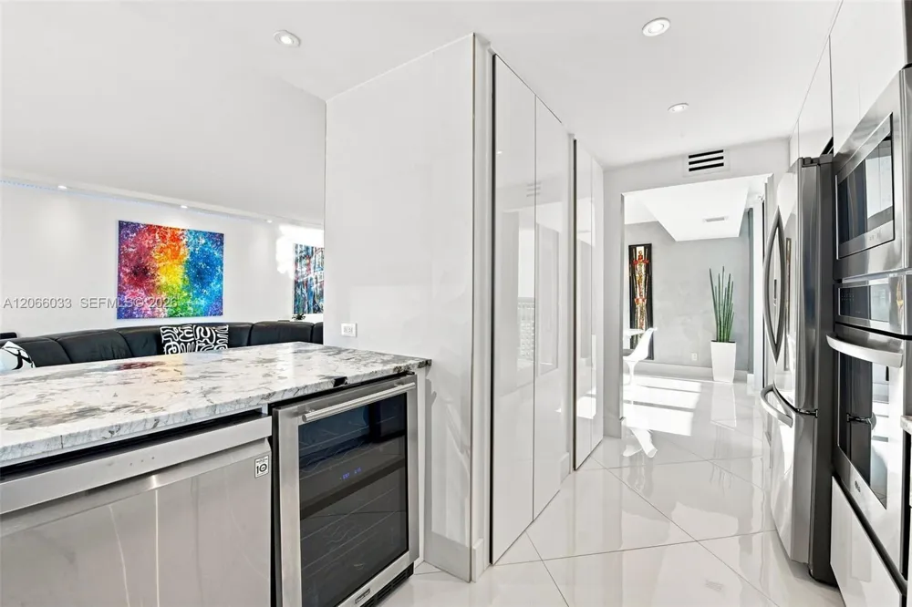 1360 S Ocean Blvd #2305 Pompano Beach, FL 33062