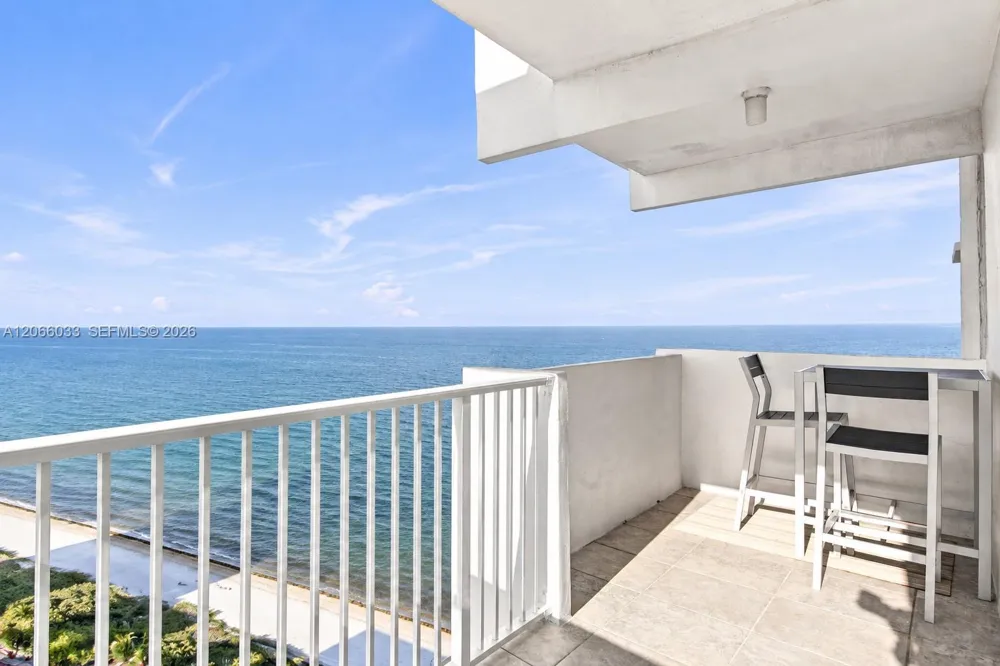 1360 S Ocean Blvd #2305 Pompano Beach, FL 33062