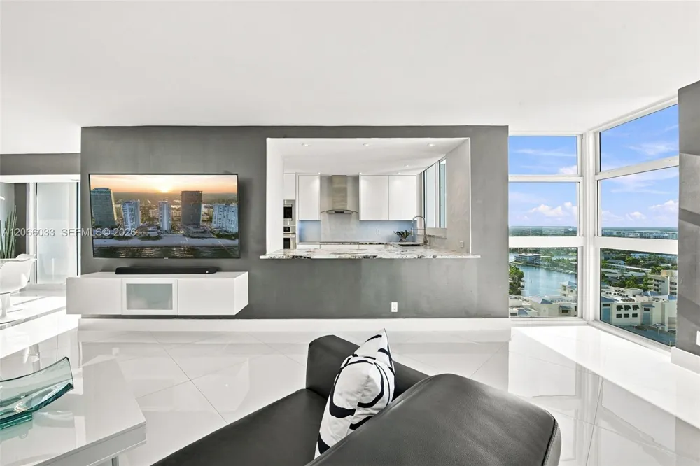 1360 S Ocean Blvd #2305 Pompano Beach, FL 33062