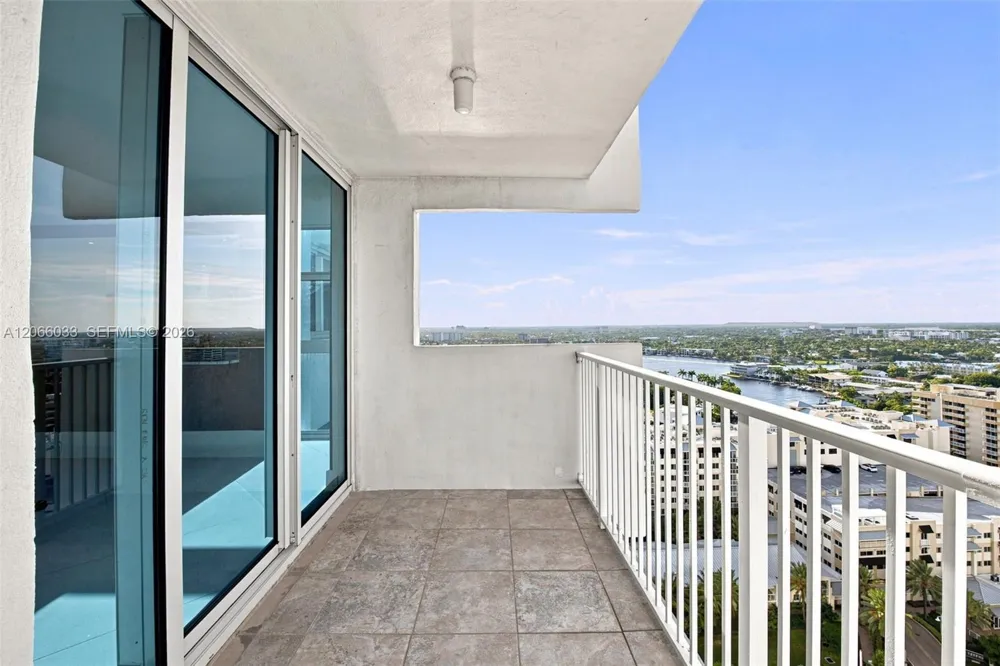 1360 S Ocean Blvd #2305 Pompano Beach, FL 33062