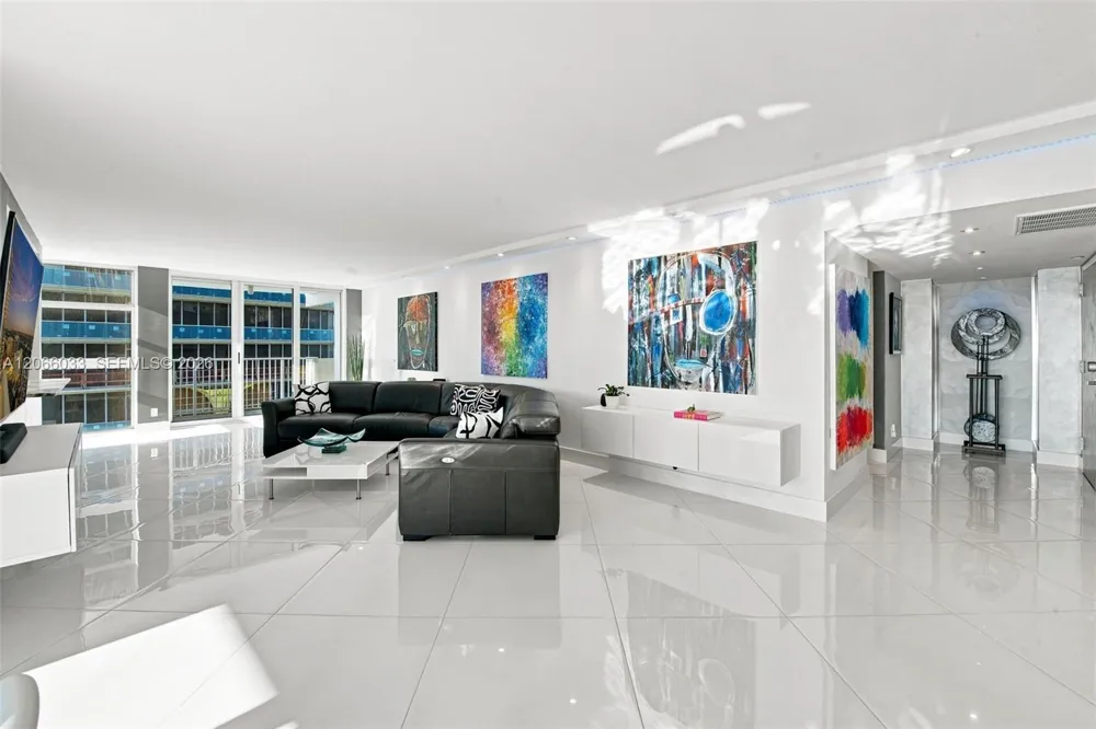 1360 S Ocean Blvd #2305 Pompano Beach, FL 33062