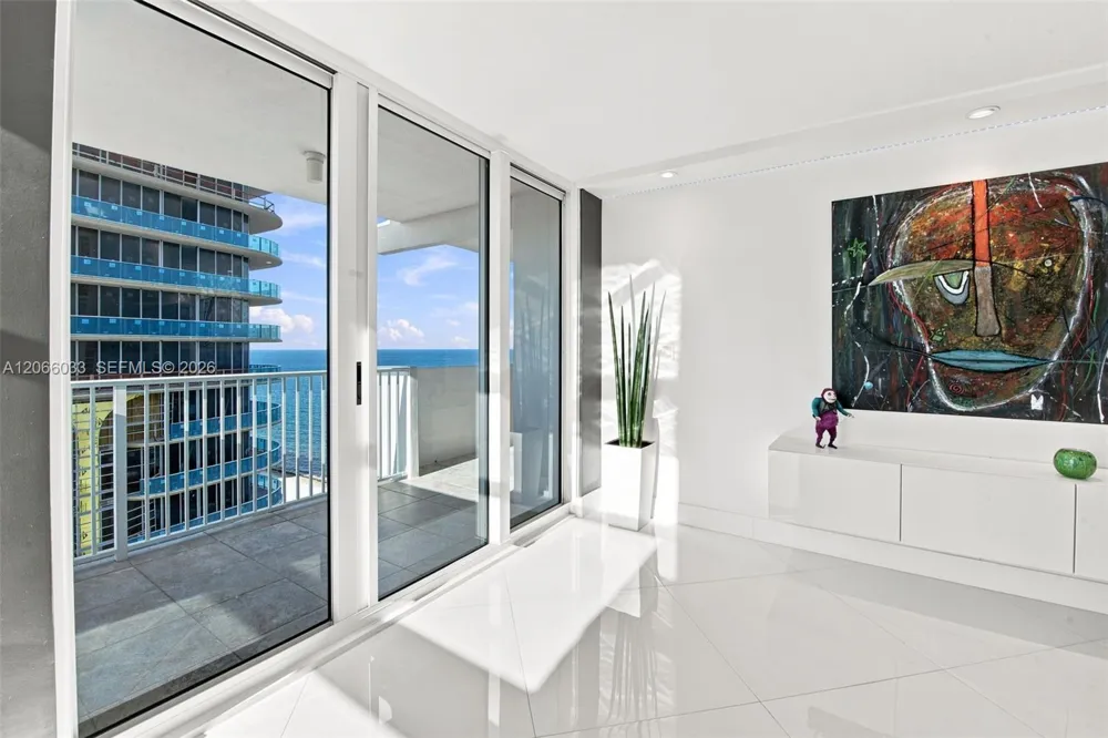 1360 S Ocean Blvd #2305 Pompano Beach, FL 33062