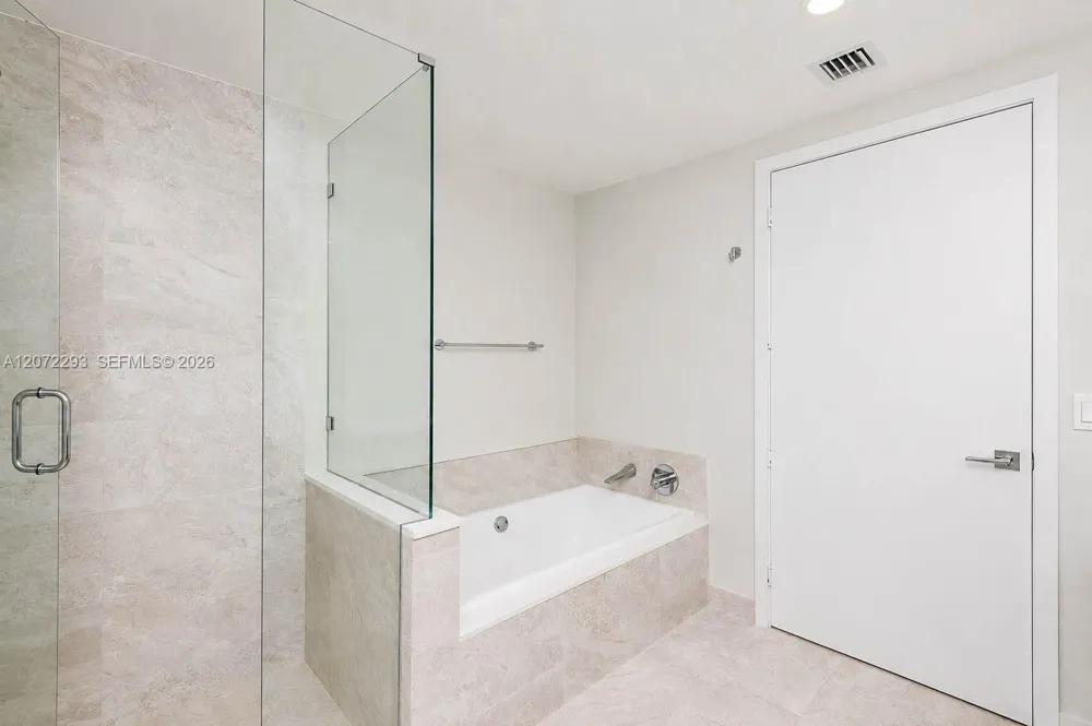 488 NE 18th St #4406 Miami, FL 33132