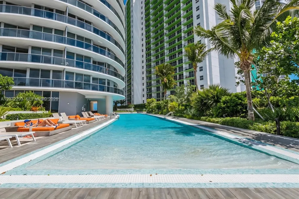 488 NE 18th St #4406 Miami, FL 33132