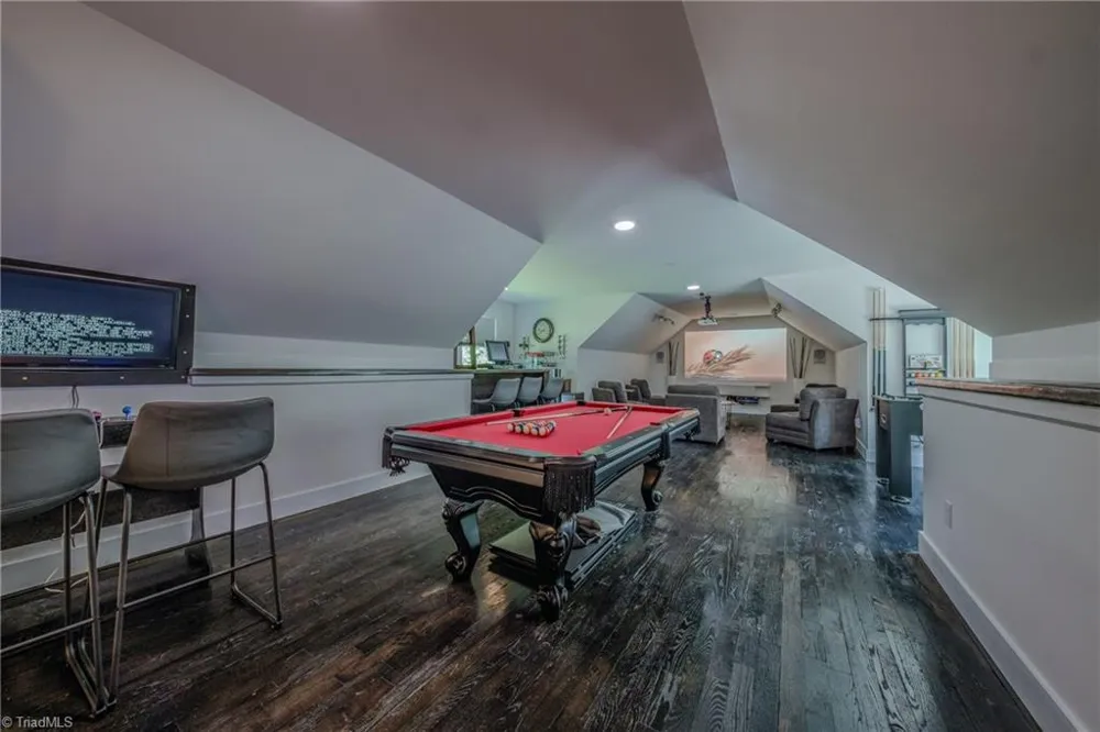 1529 Neelley Road Pleasant Garden, NC 27313