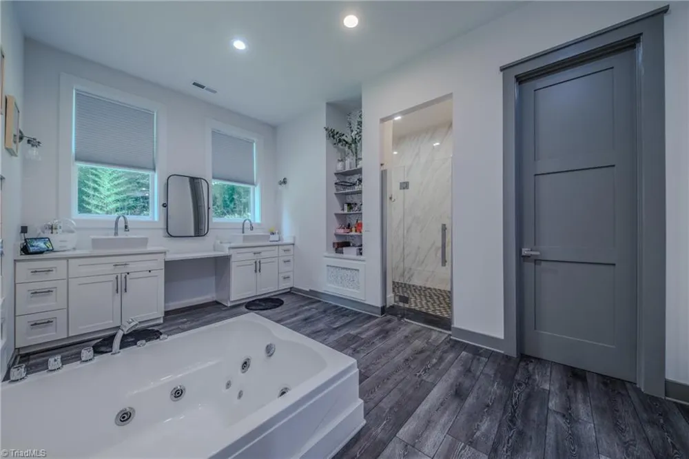 1529 Neelley Road Pleasant Garden, NC 27313