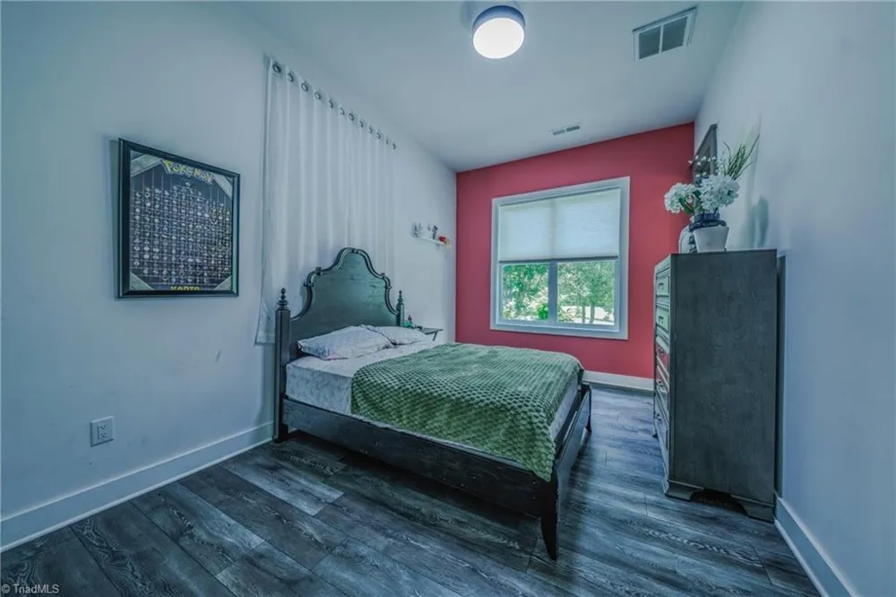 1529 Neelley Road Pleasant Garden, NC 27313