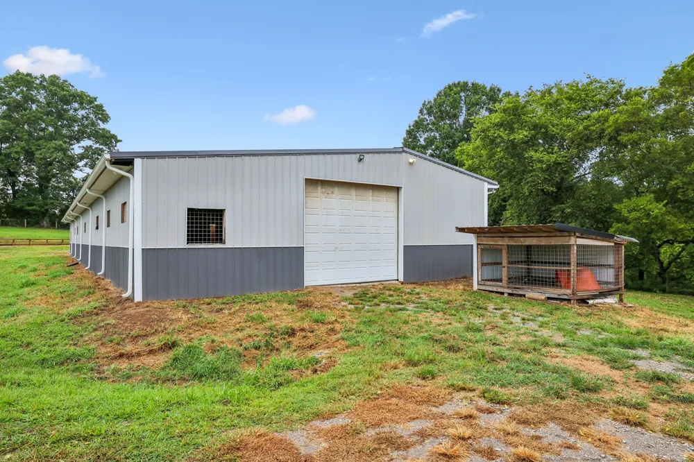 950 Old Agnew Rd Pulaski, TN 38478