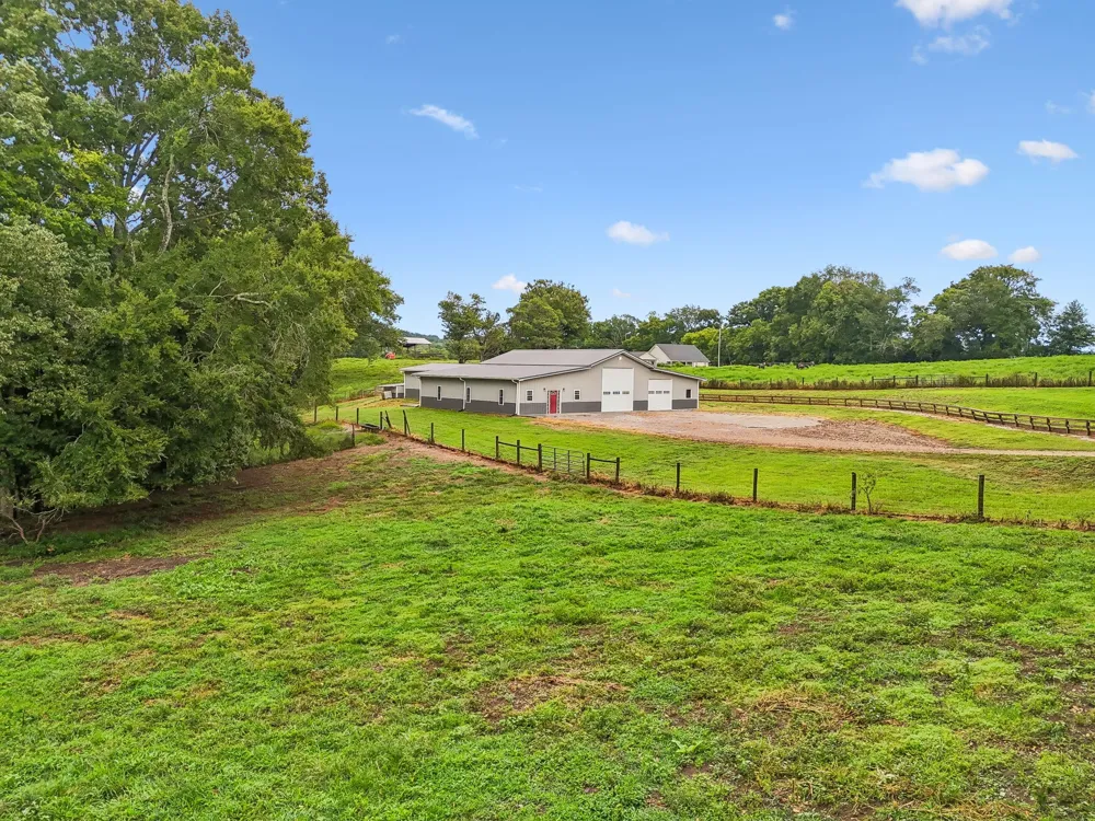 950 Old Agnew Rd Pulaski, TN 38478