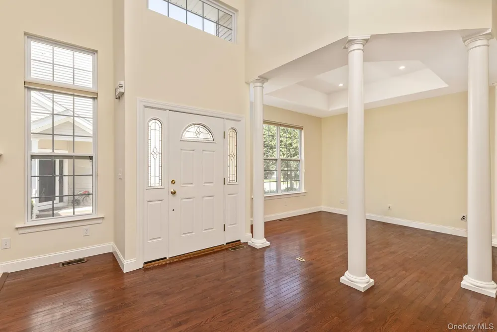 51 Toni Court Center Moriches, NY 11934