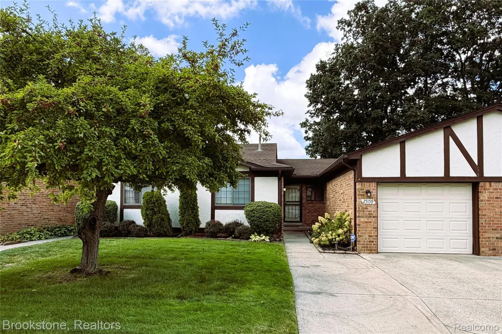 25159 Joanne Smith Drive Warren City, MI 48091