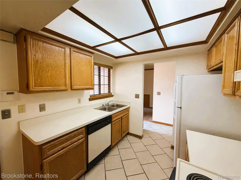 25159 Joanne Smith Drive Warren City, MI 48091