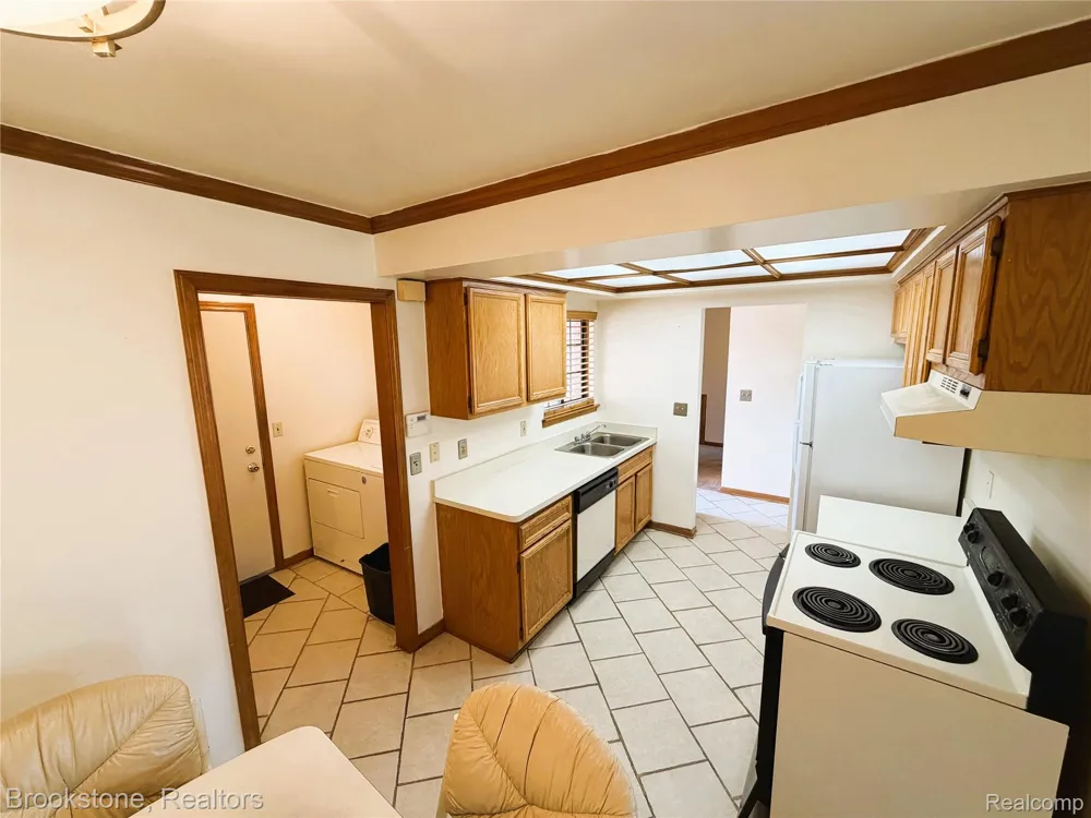 25159 Joanne Smith Drive Warren City, MI 48091