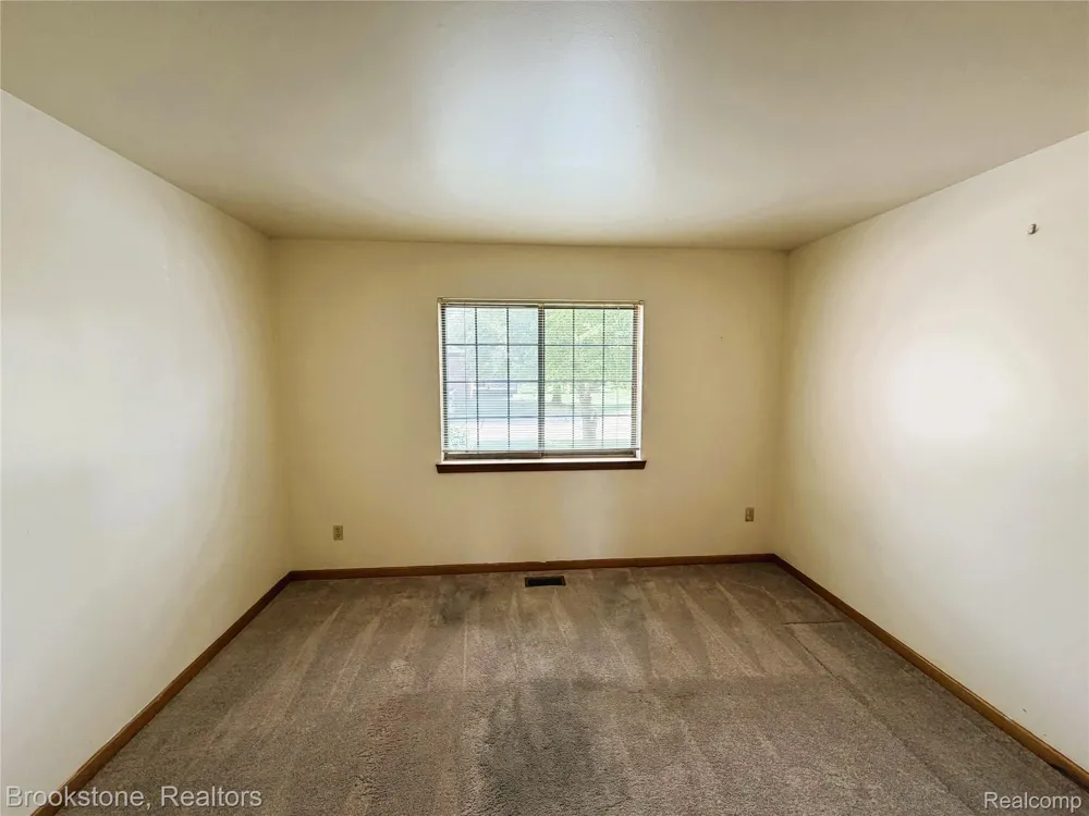 25159 Joanne Smith Drive Warren City, MI 48091