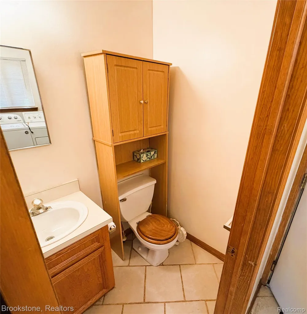 25159 Joanne Smith Drive Warren City, MI 48091