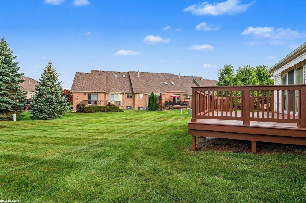 52109 E Westgrove Ct. Court Macomb Township, MI 48042