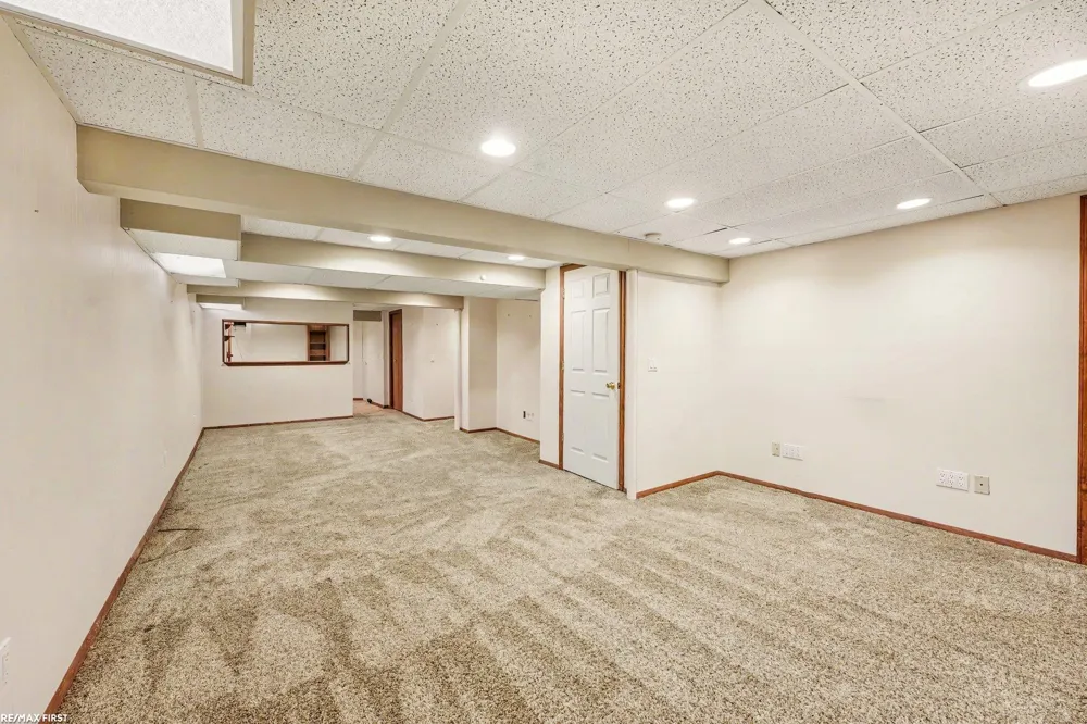52109 E Westgrove Ct. Court Macomb Township, MI 48042