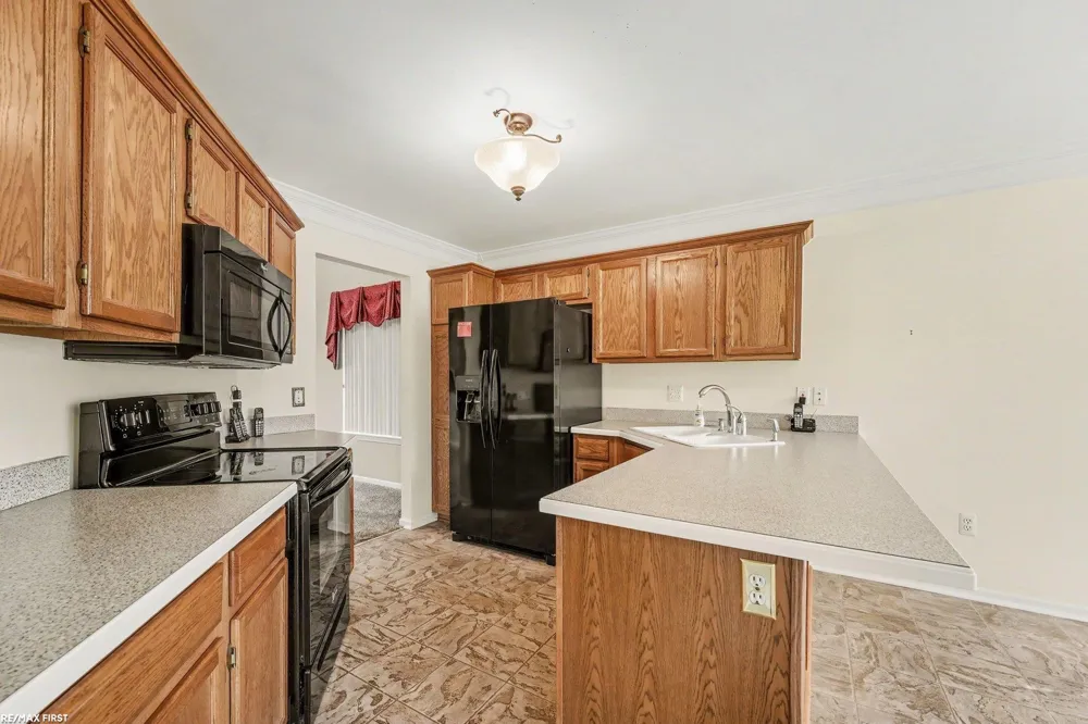 52109 E Westgrove Ct. Court Macomb Township, MI 48042