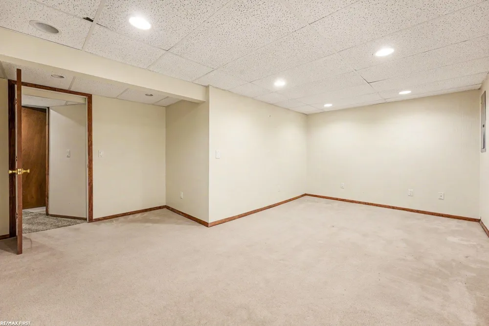 52109 E Westgrove Ct. Court Macomb Township, MI 48042