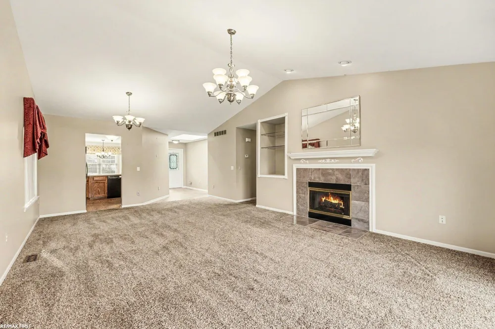 52109 E Westgrove Ct. Court Macomb Township, MI 48042