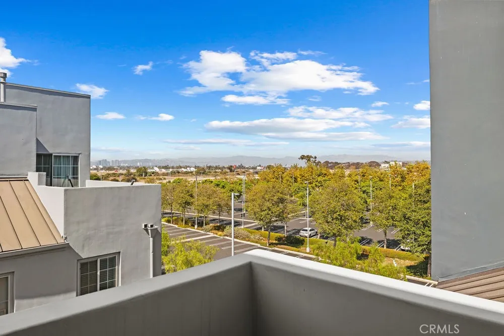 5300 Playa Vista Drive #5 Playa Vista, CA 90094