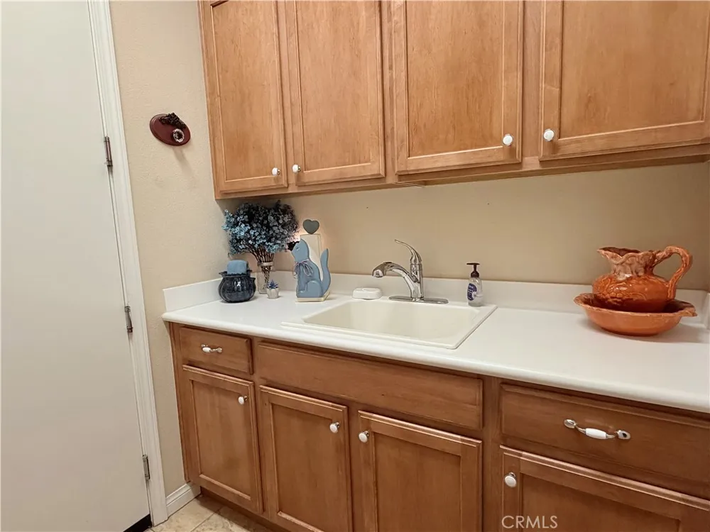 10115 Wilmington Lane Apple Valley, CA 92308