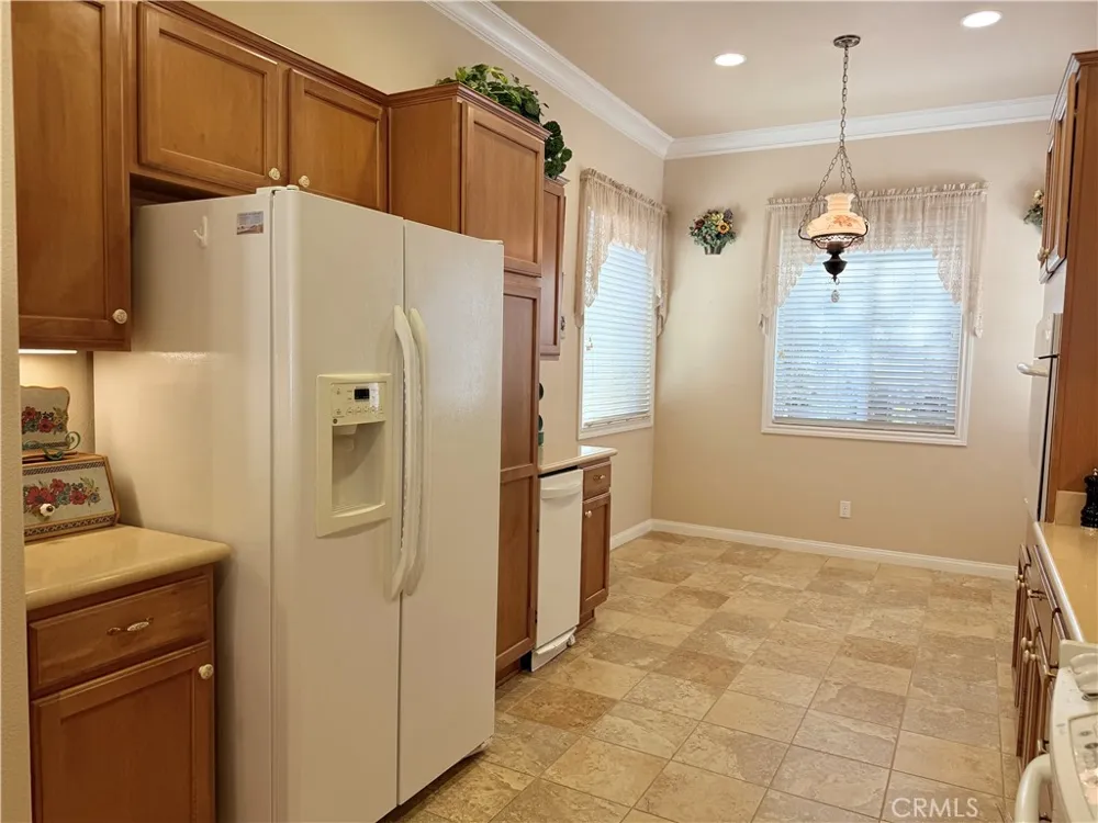 10115 Wilmington Lane Apple Valley, CA 92308