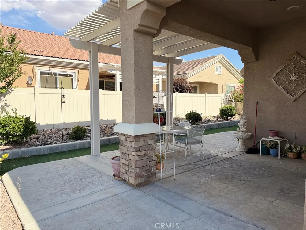 10115 Wilmington Lane Apple Valley, CA 92308