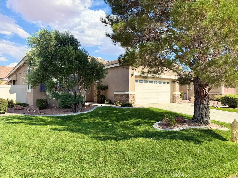 10115 Wilmington Lane Apple Valley, CA 92308
