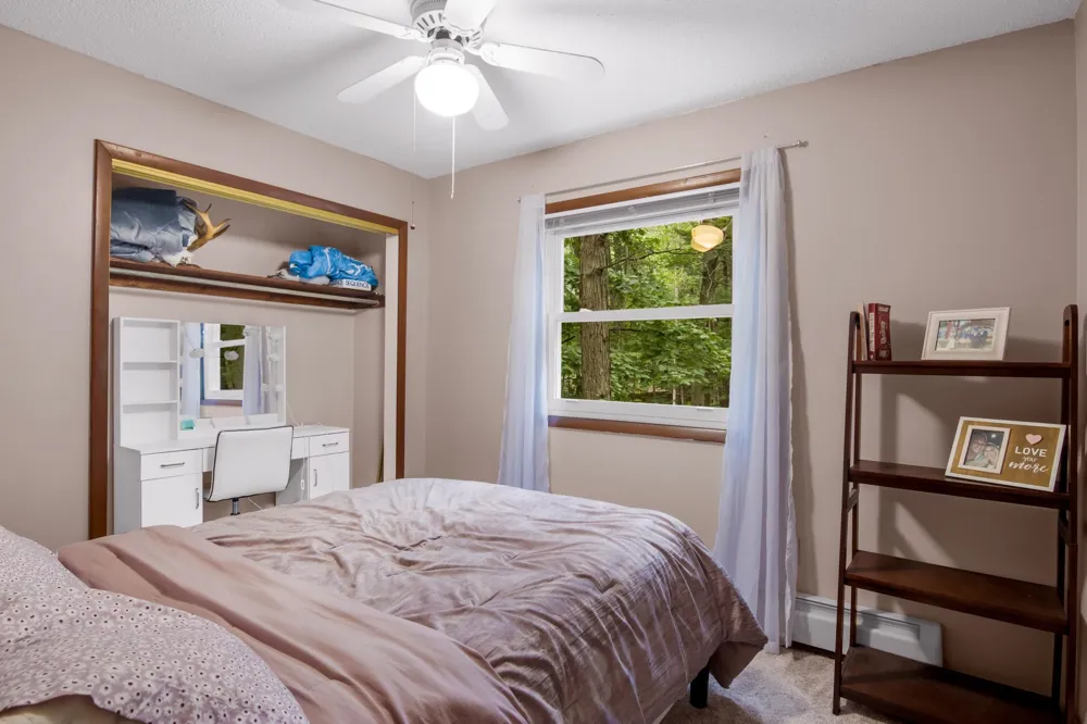 4176 Circle View Drive Acme Township, MI 49690