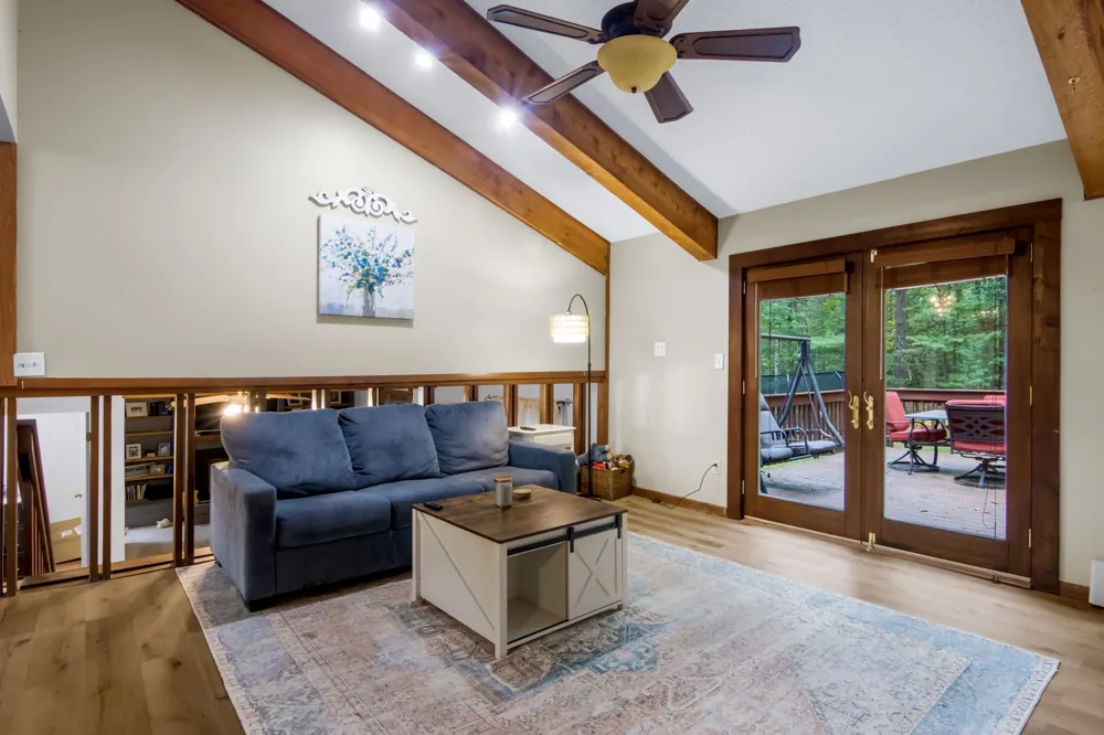 4176 Circle View Drive Acme Township, MI 49690