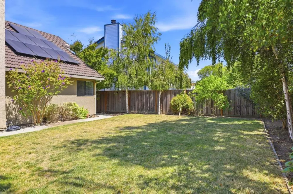 771 Liege Drive Hollister, CA 95023