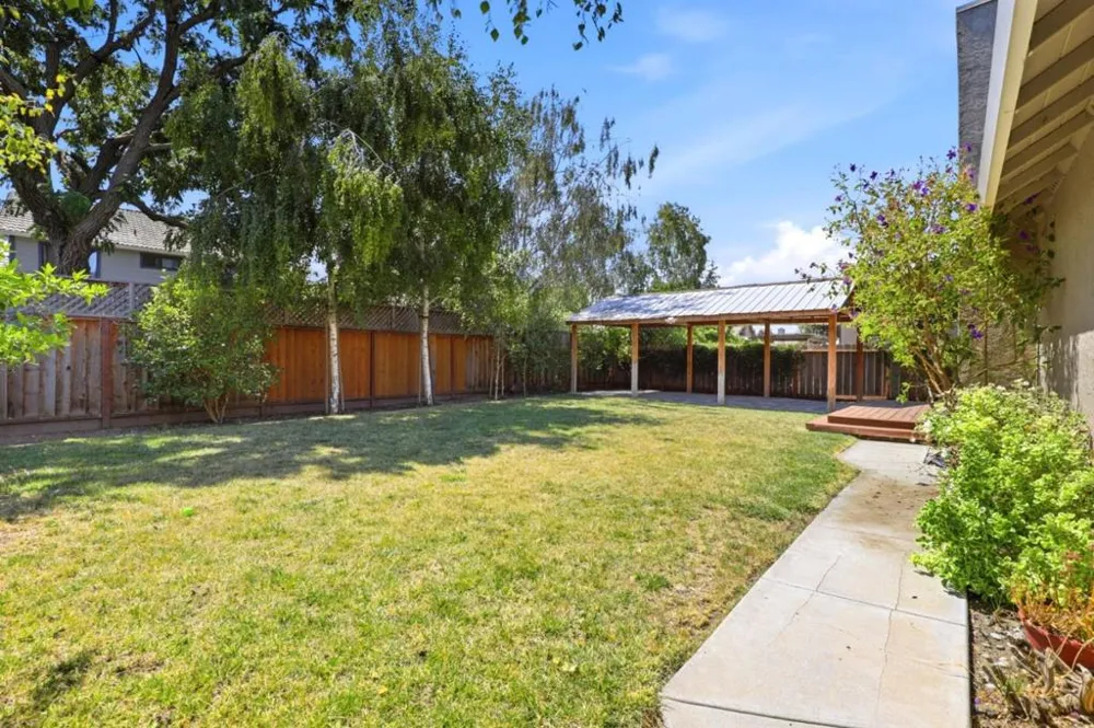 771 Liege Drive Hollister, CA 95023