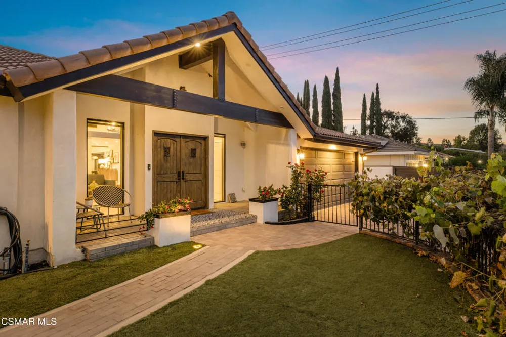 1049 Calle Las Trancas Thousand Oaks, CA 91360