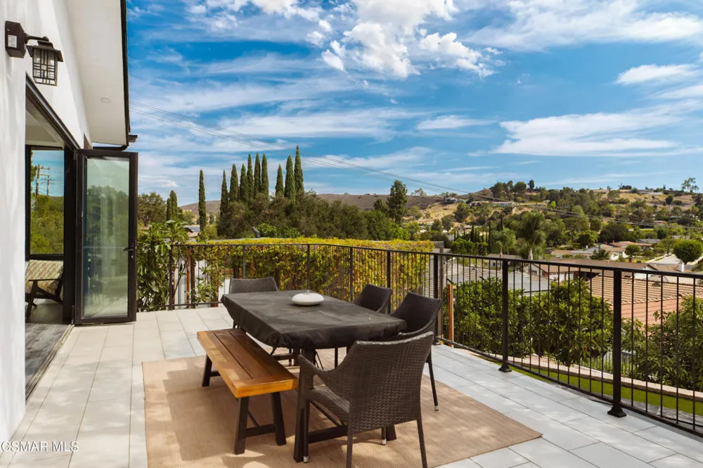 1049 Calle Las Trancas Thousand Oaks, CA 91360