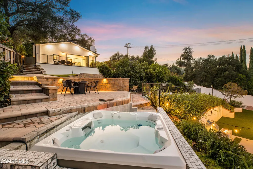 1049 Calle Las Trancas Thousand Oaks, CA 91360