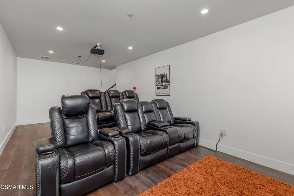 1049 Calle Las Trancas Thousand Oaks, CA 91360