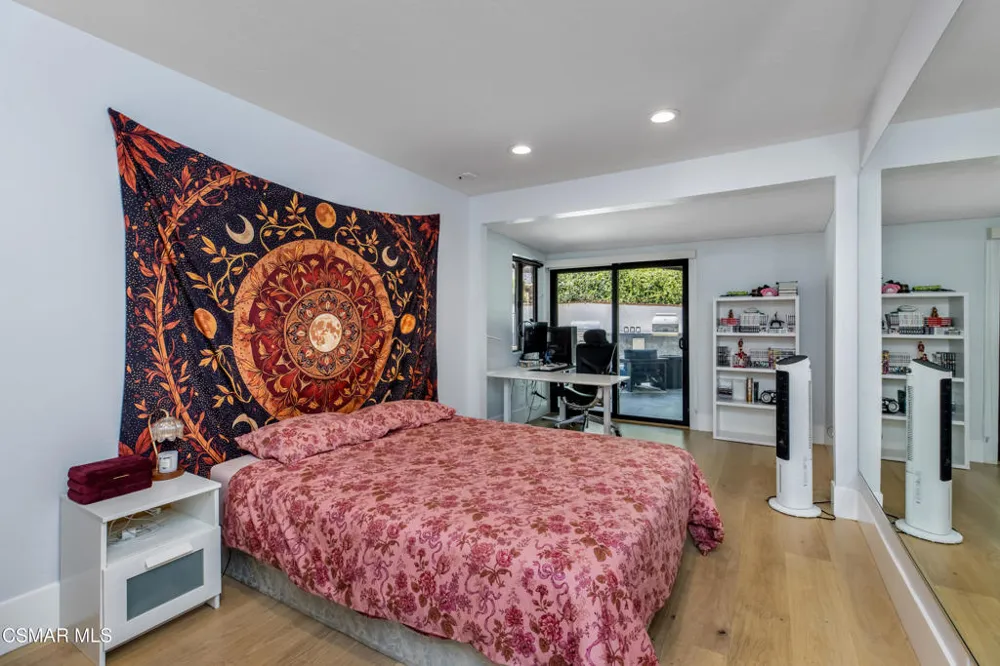 1049 Calle Las Trancas Thousand Oaks, CA 91360
