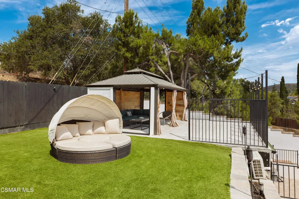 1049 Calle Las Trancas Thousand Oaks, CA 91360