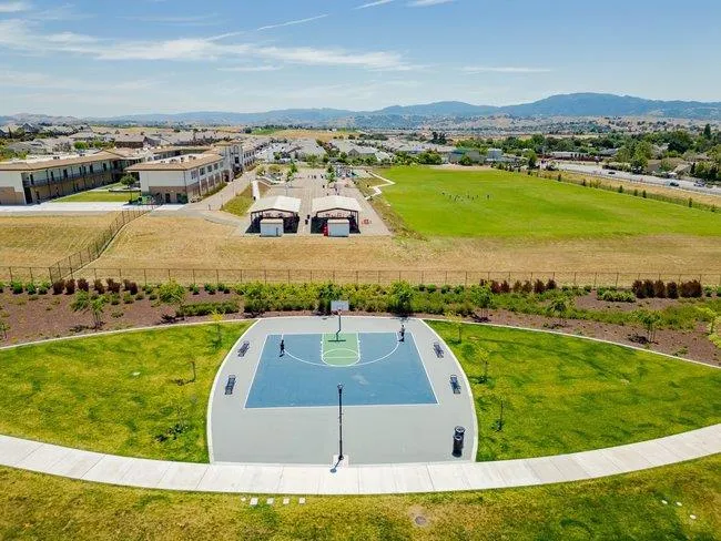 1307 Sunridge Drive Hollister, CA 95023