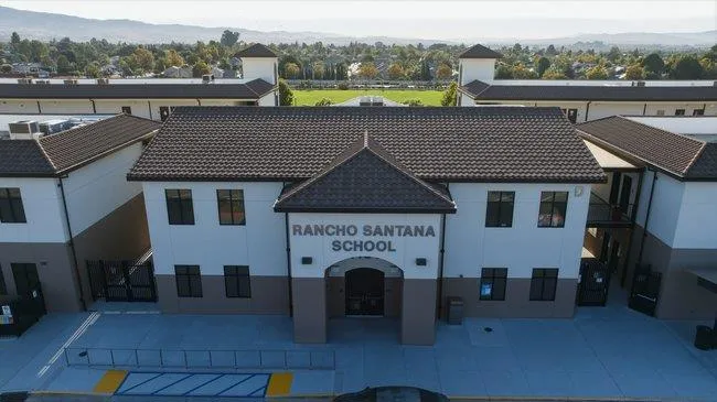 1307 Sunridge Drive Hollister, CA 95023