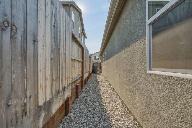 1307 Sunridge Drive Hollister, CA 95023